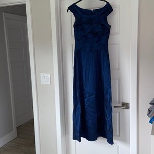 Jessica Howard Womens Full Length Blue Dress With Flowy Scalloped 12P 12 Petite
